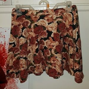 Floral short skirt